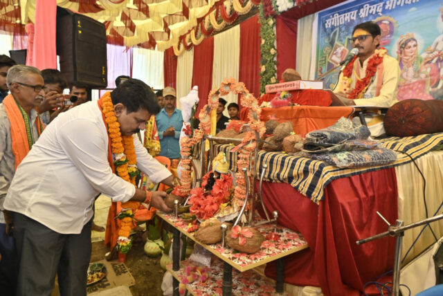 1743430755_6a7451f39bf1bd46f73b