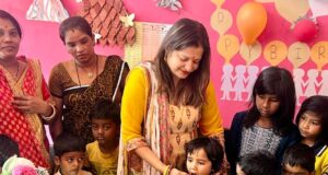 आंगनबाड़ी केन्द्रों में ‘न्योता भोज’ कार्यक्रम : पोषण, शिक्षा और जनभागीदारी का राज्यव्यापी अभियान