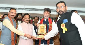 रींवा-रायपुर हवाई सेवा से बढ़ेगी विकास की रफ्तार: उपमुख्यमंत्री राजेन्द्र शुक्ल