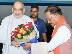 केंद्रीय गृह मंत्री अमित शाह पहुंचे रायपुर: मुख्यमंत्री विष्णुदेव साय ने किया आत्मीय स्वागत