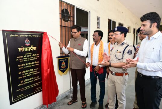 वित्त मंत्री श्री ओपी चौधरी ने पुलिस लाइन उर्दना में अत्याधुनिक पुलिस जिम का किया लोकार्पण