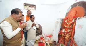 मुख्यमंत्री श्री विष्णुदेव साय ने ऐतिहासिक चतुर्भुज विष्णु मंदिर में की पूजा-अर्चना, प्रदेश की सुख-समृद्धि की कामना