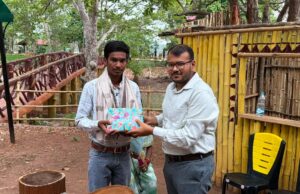 सुकमा के आदिवासी किसान के बेटे बारसे रोशन ने JEE एडवांस में गाड़े झंडे