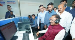 मुख्यमंत्री विष्णुदेव साय ने किया मुख्यमंत्री हेल्पलाइन एवं शिकायत प्रबंधन प्रणाली का अवलोकन