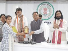 मुख्यमंत्री विष्णुदेव साय ने मेधावी विद्यार्थियों का किया सम्मान