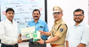 महिला स्व-सहायता समूहों के ‘विष्णु भोग’ चावल की खुशबू पहुंची पुलिस मुख्यालय तक