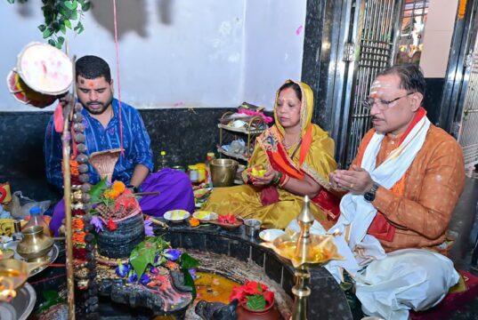प्रदेशवासियों की सुख-समृद्धि और छत्तीसगढ़ की निरंतर प्रगति के लिए की मंगलकामना