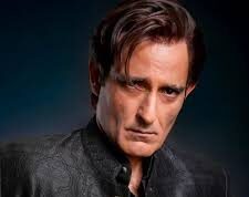 फोन को लेकर अक्षय खन्ना की इस आदत ने चौंकाया